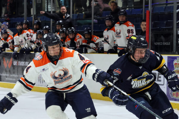 GALLERY: Gold Miners collect narrow 2-1 win over Thunderbirds