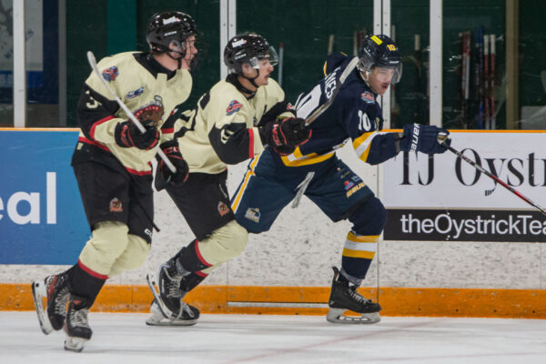 GALLERY: Gold Miners double up Beavers